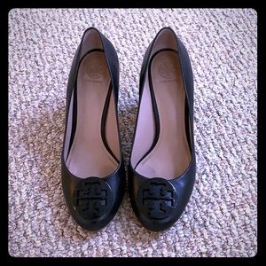 Tory Burch Block Heeled Pump